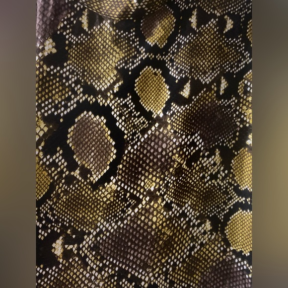 🟡NEVER WORN! | ZARA DRESS | Size: Small | Snake-print Pattern - Picture 5 of 17